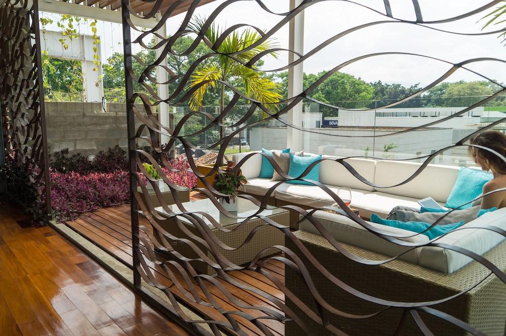 Acquasanta Lofts Hotel กาลี ภายนอก รูปภาพ